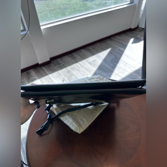 Gucci D-RING LEATHER HANDBAG GUC - Picture 8 of 17